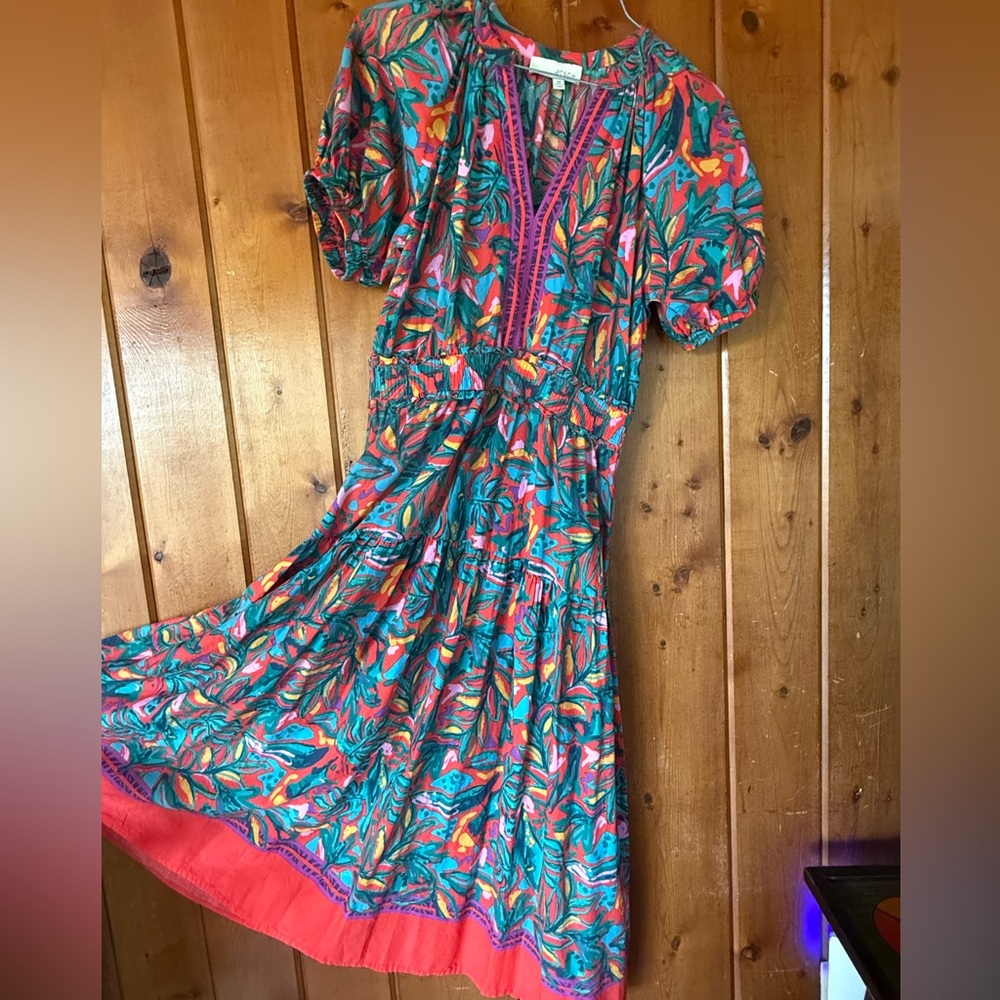 Pinch  Vibrant Tropical Print Midi Dress